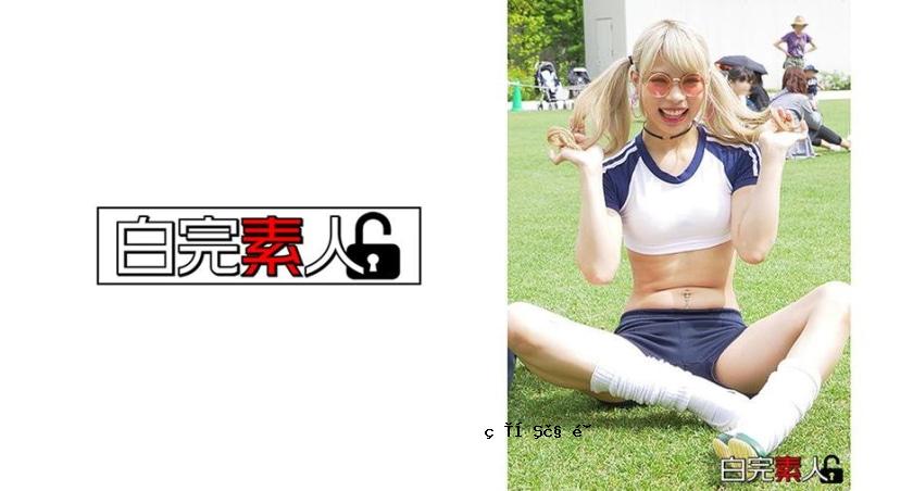 -与敏感的剃光苗条女孩中出3P！